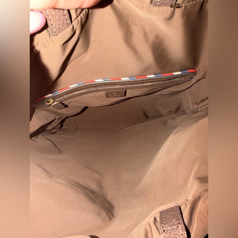 Gucci GG Supreme Courier -Gucci Backpack - Picture 9 of 10